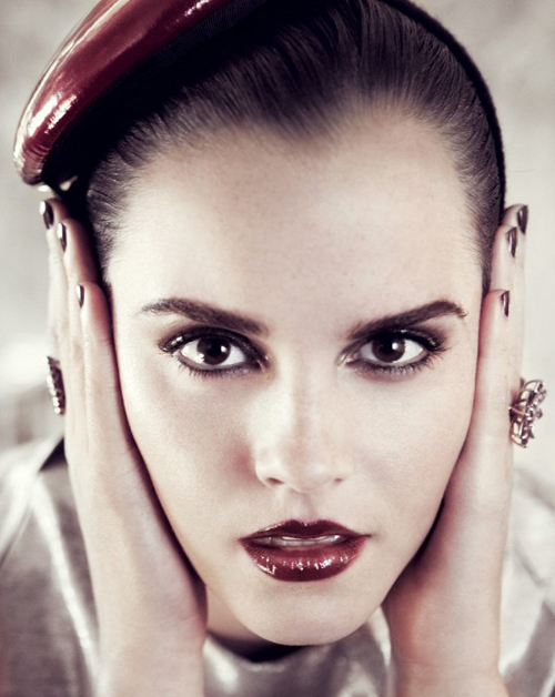 emma watson hair 2011. Emma Watson for Vogue Magazine