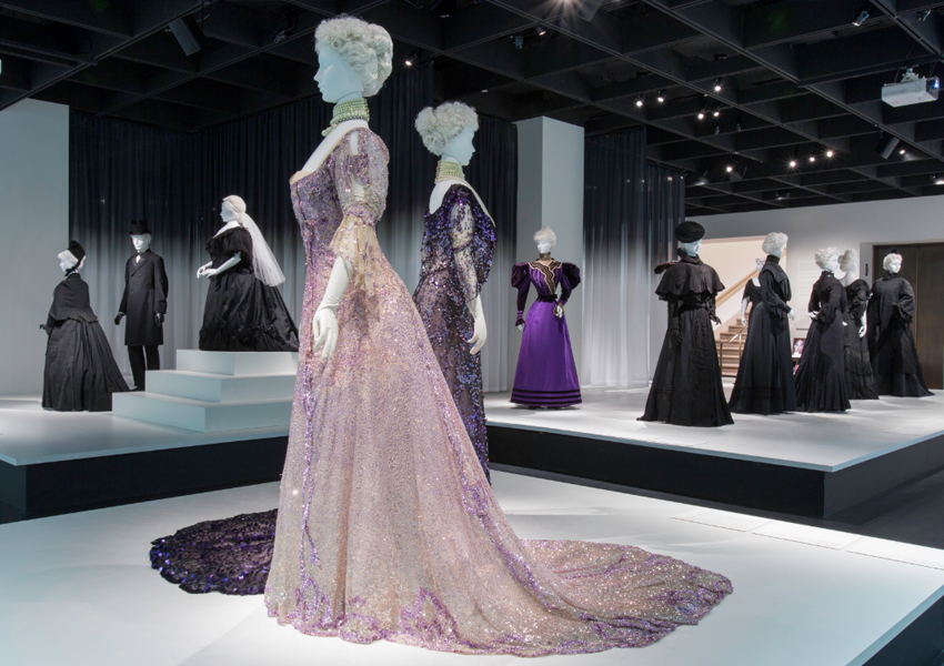 Anna Wintour Costume Center, Lizzie and Jonathan Tisch Gallery Image: © The Metropolitan Museum of Art
