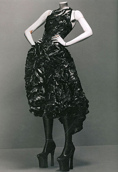 More ‘Alexander McQueen: Savage Beauty’ Exhibit Images Revealed ...